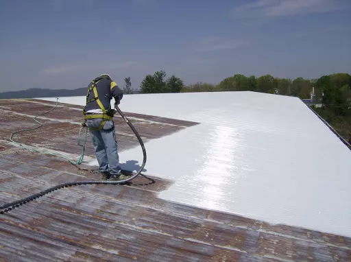 Sử dụng sơn chống nóng cho mái nhà