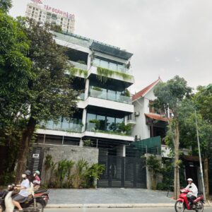 nhà phố 4 tầng hiện đại Cầu Giấy do Nhà Mới cải tạo 9