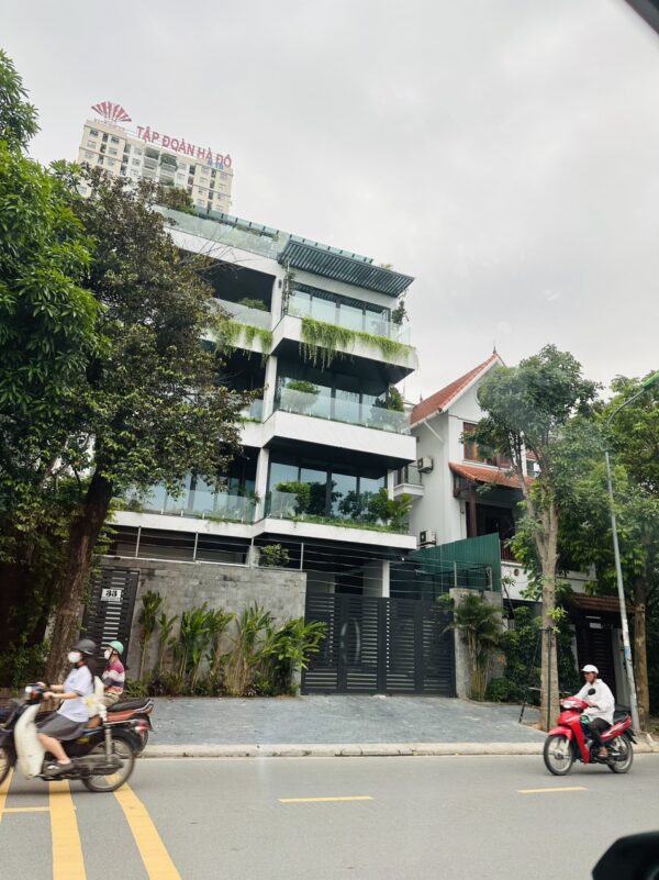 nhà phố 4 tầng hiện đại Cầu Giấy do Nhà Mới cải tạo 9