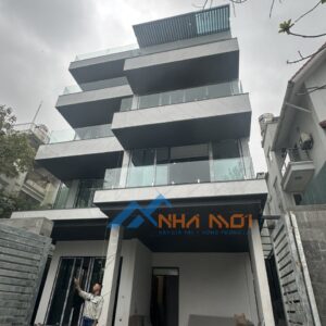 nhà phố 4 tầng hiện đại Cầu Giấy do Nhà Mới cải tạo 5