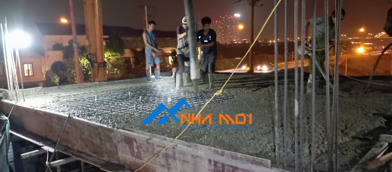 Giám sát quá trình đổ bê tông sàn tầng 4 Công trình Ngọc Thụy, HN