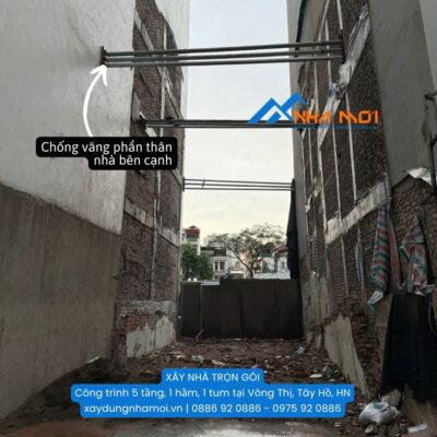 chống văng thân nhà bên cạnh
