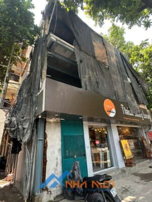 Cải tạo nhà phố bằng sàn deck tại Nguyễn Thái Học, Ba Đình, HN Cải tạo nhà phố bằng sàn deck tại Nguyễn Thái Học, Ba Đình, HN