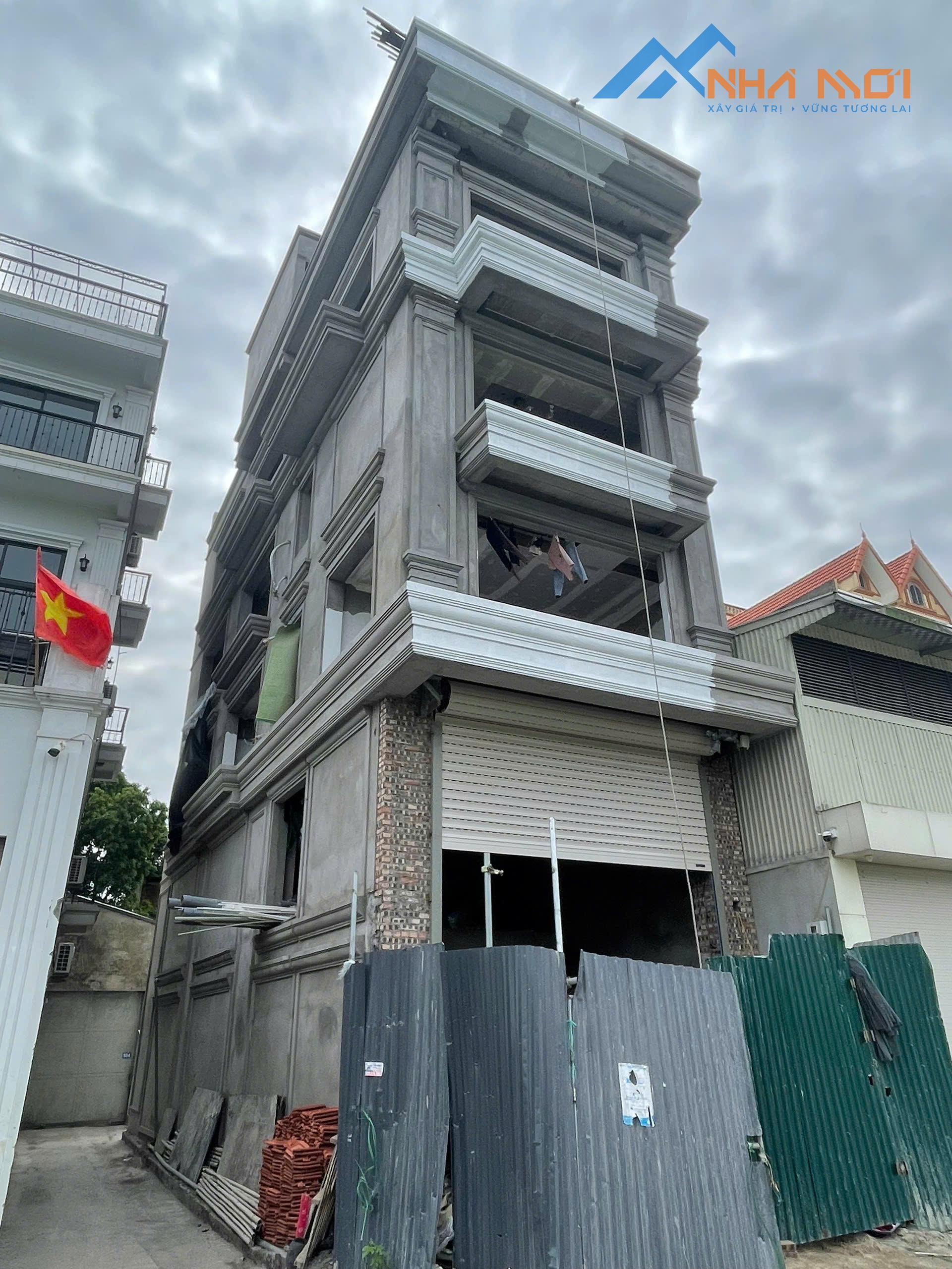 Nhà phố hiện đại 5 tầng 1 tum tại Ngọc Thụy, Long Biên - Thiết kế & xây nhà trọn gói 6 Nhà phố hiện đại 5 tầng 1 tum tại Ngọc Thụy, Long Biên - Thiết kế & xây nhà trọn gói - Ảnh 4