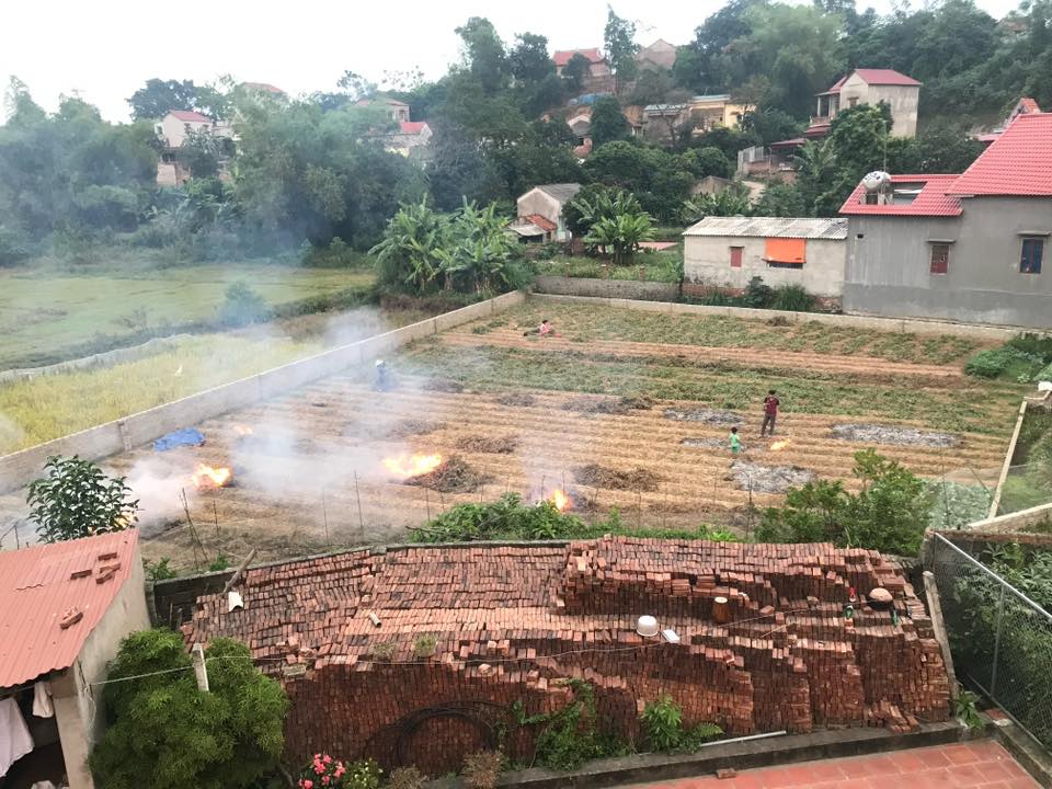 Gạch cần được bảo quản đúng cách để tránh hư hại khi xây nhà Gạch cần được bảo quản đúng cách để tránh hư hại khi xây nhà