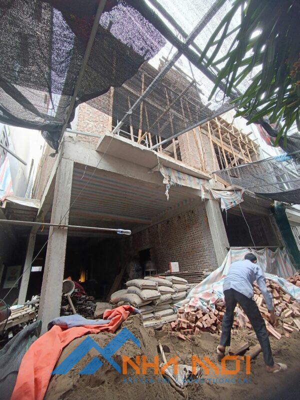 so sánh xây thô và hoàn thiện