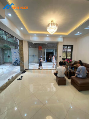 Alternative view of Nhà 4 tầng 35m2 2 mặt tiền - Long Biên - CĐT: Cô Hạ