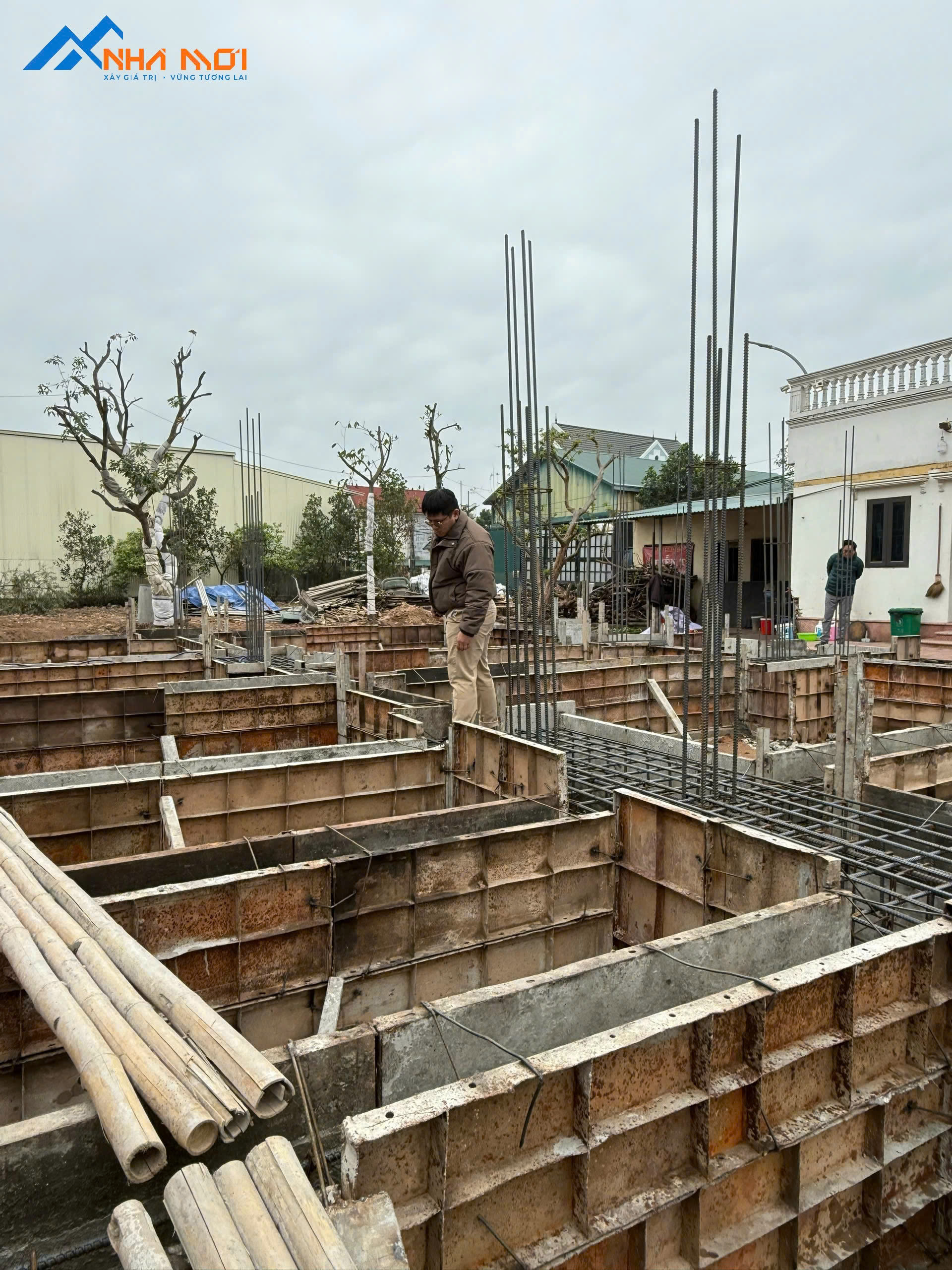 Biệt thự 2 tầng mái ngói truyền thống cách điệu - Anh Đức Vĩnh Phúc - Ảnh 25